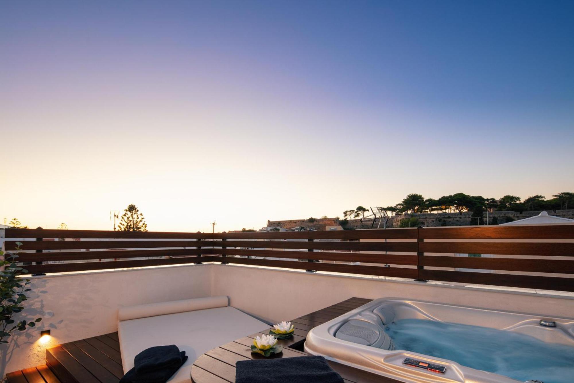 Le Bijou Luxury Suites Rethymno Exterior foto